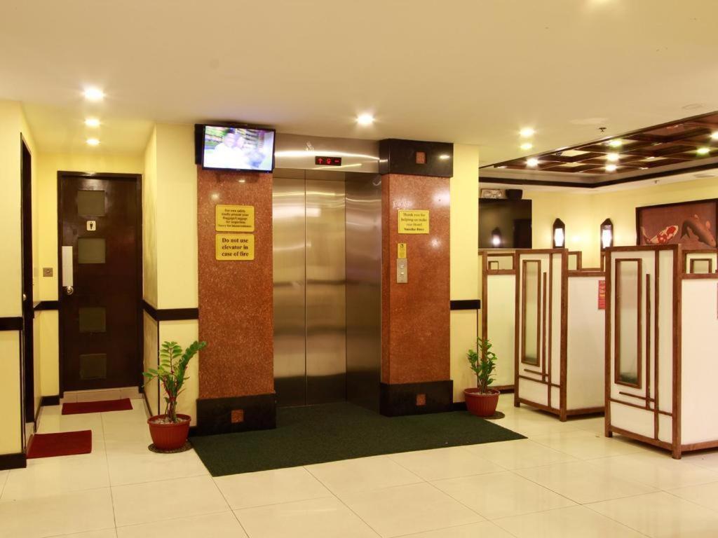 Hotel Sogo Avenida Manille Extérieur photo
