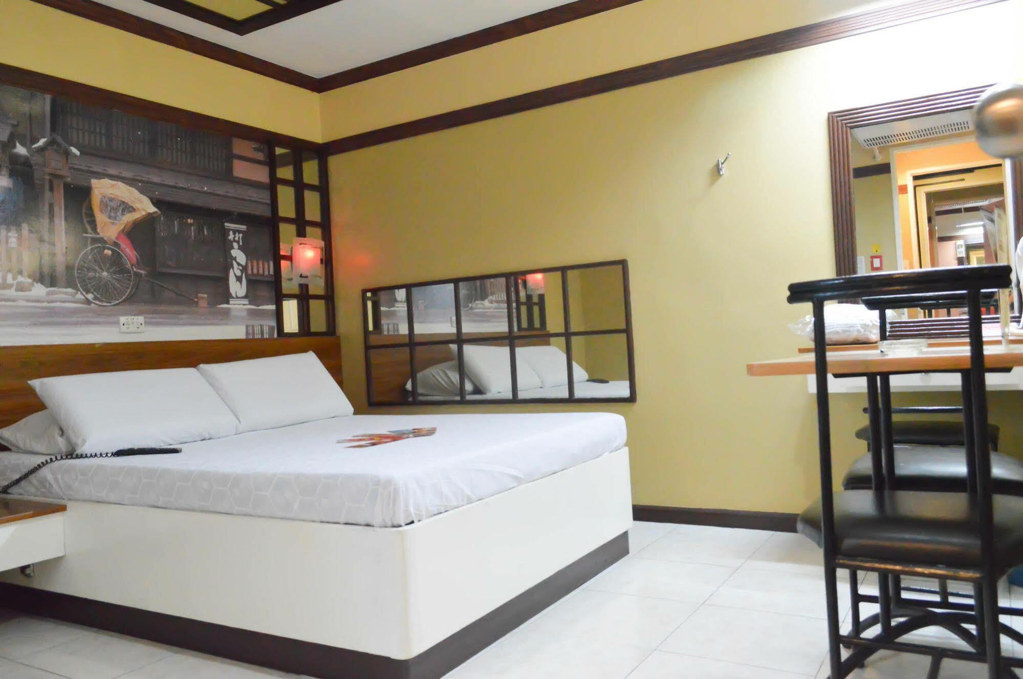 Hotel Sogo Avenida Manille Extérieur photo