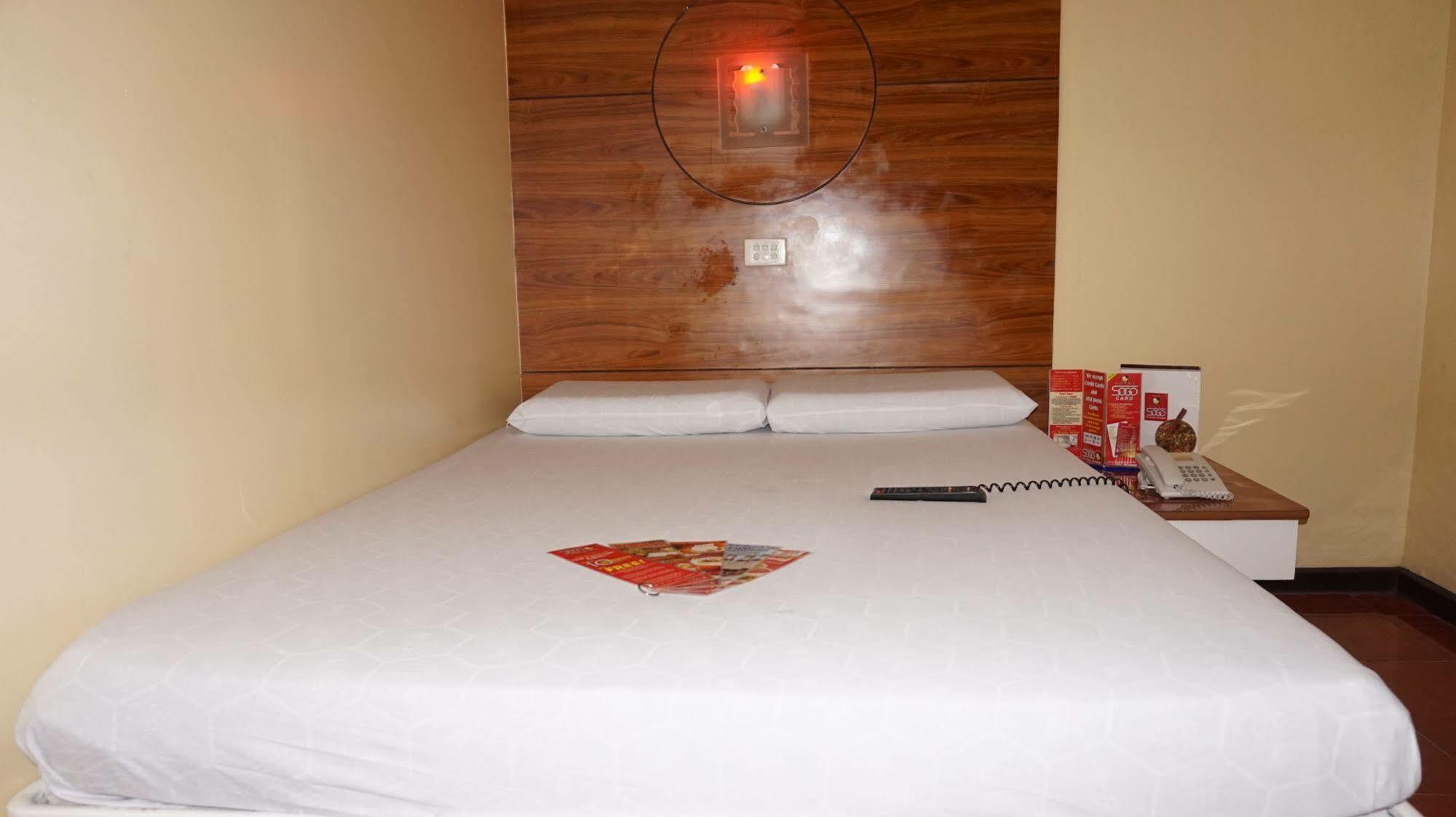 Hotel Sogo Avenida Manille Extérieur photo