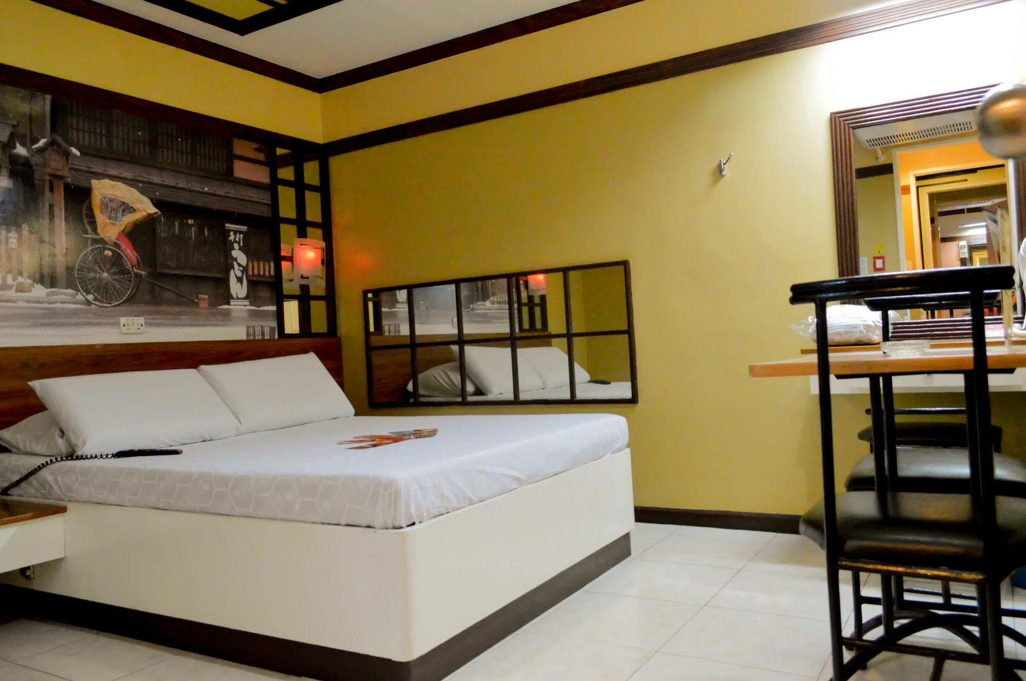 Hotel Sogo Avenida Manille Extérieur photo