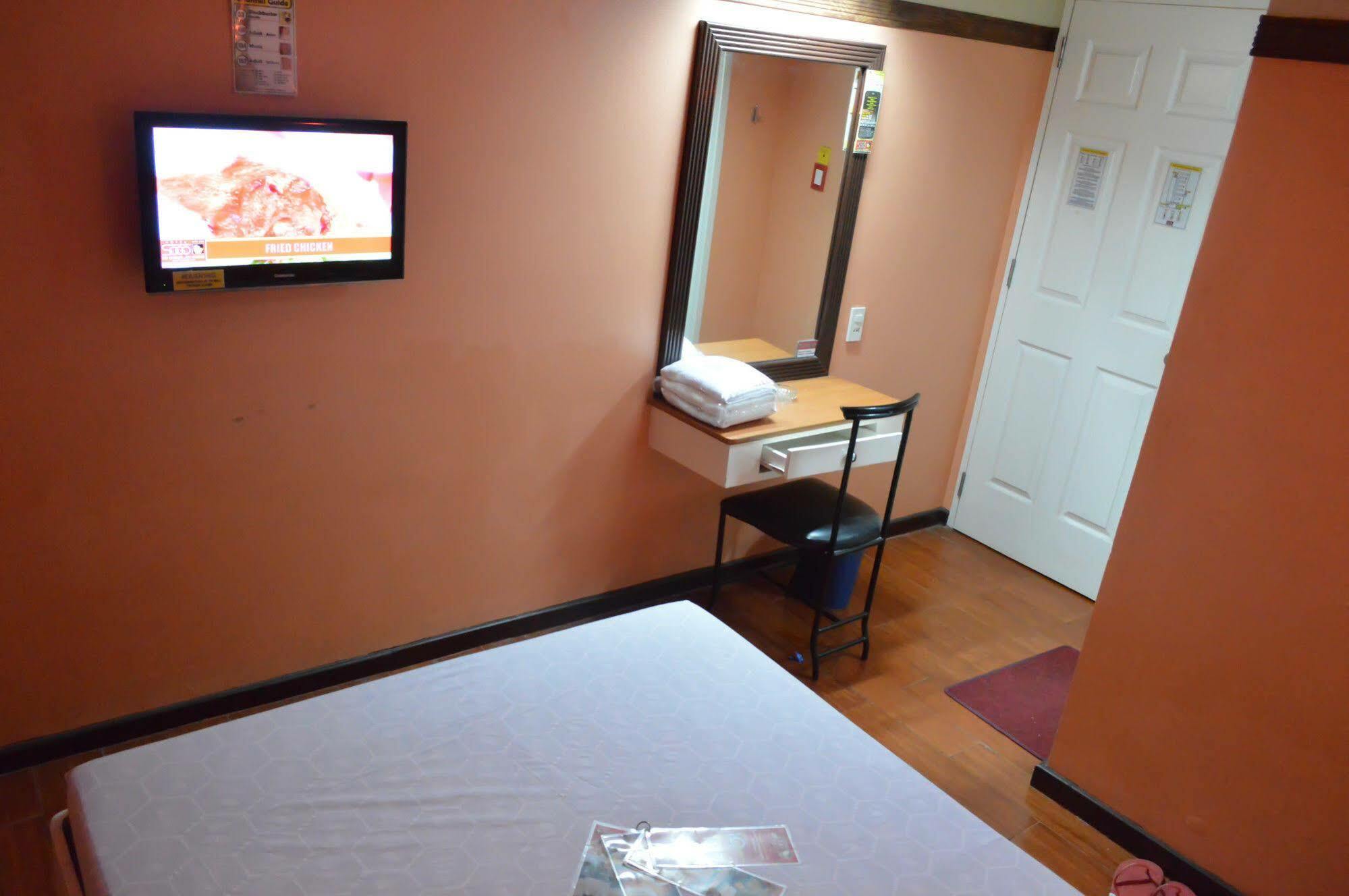 Hotel Sogo Avenida Manille Extérieur photo